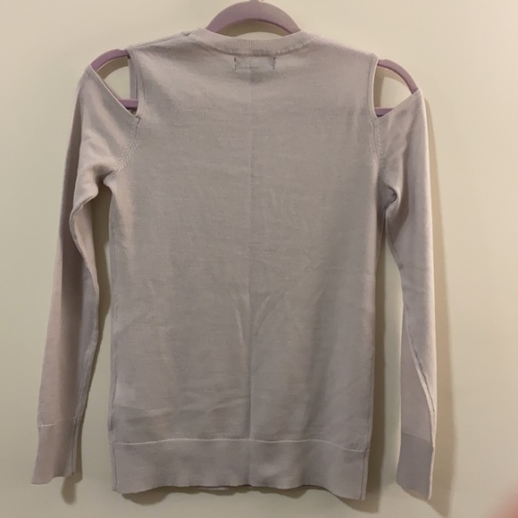 Banana Republic Cold Shoulder Heather Gray Pullover Sweater - Picture 5 of 8